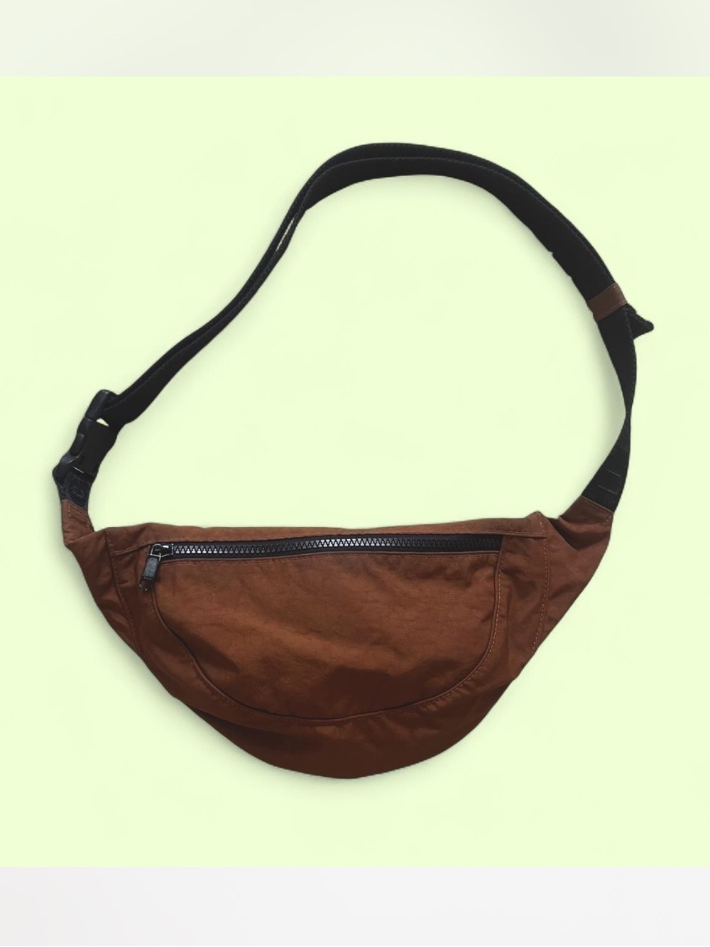 Baggu Crescent Fanny Pack in Chestnut 🌰